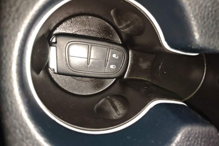 Used Jeep Cherokee 2016 2.4L Professional Smart Version Interior 1