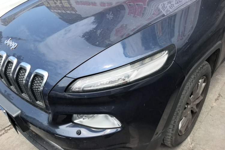 Ojetý Jeep Cherokee 2016 2.4L Superior Edition Guazi used car, China used car export, Used car for sale, Used  cars, Cheapest cars for sale