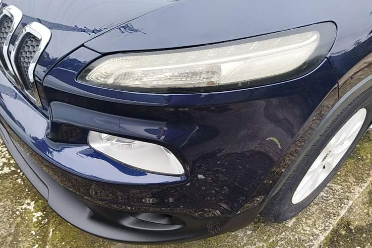Used Jeep Cherokee 2016 2.0L Leading Edition Left Front Headlight