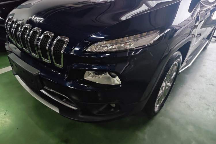 Used Jeep Cherokee 2016 2.4L Superior Edition Left Front Headlight