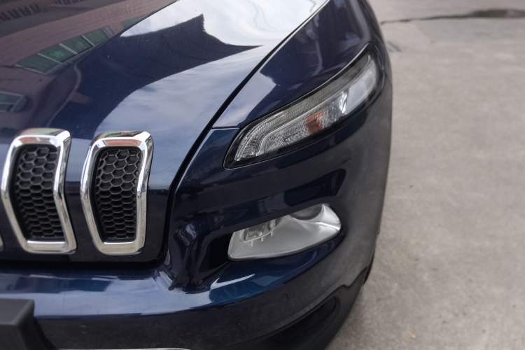 Used Jeep Cherokee 2016 2.4L Professional Smart Version Left Front Headlight