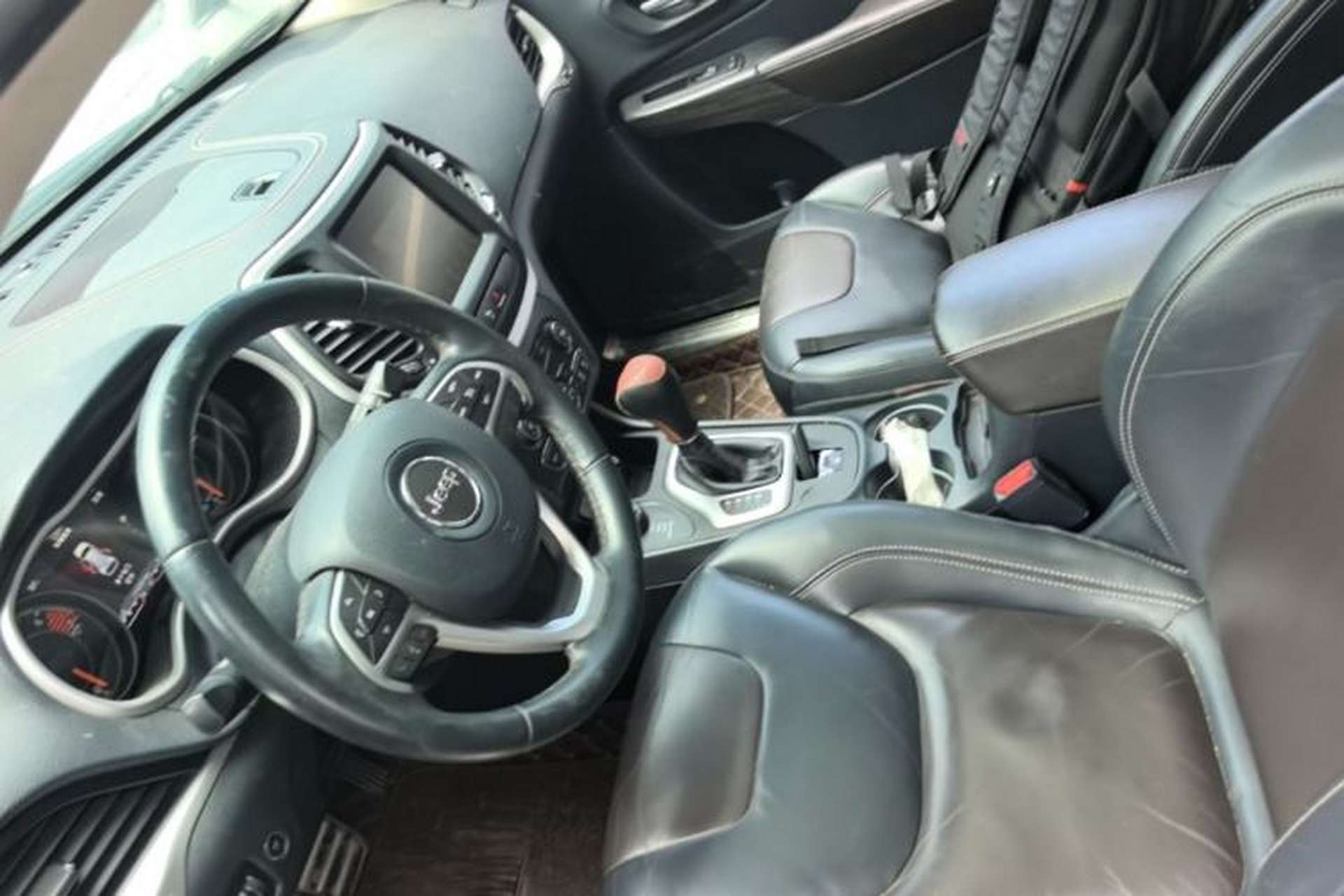 Used Jeep Cherokee 2016 2.4L Superior Edition Left Front Seat