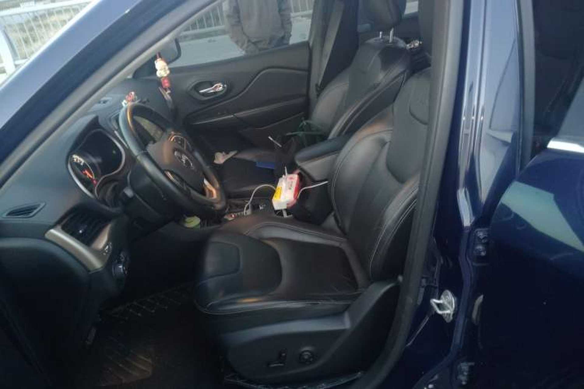 Used Jeep Cherokee 2016 2.0L Superior Edition Left Front Seat