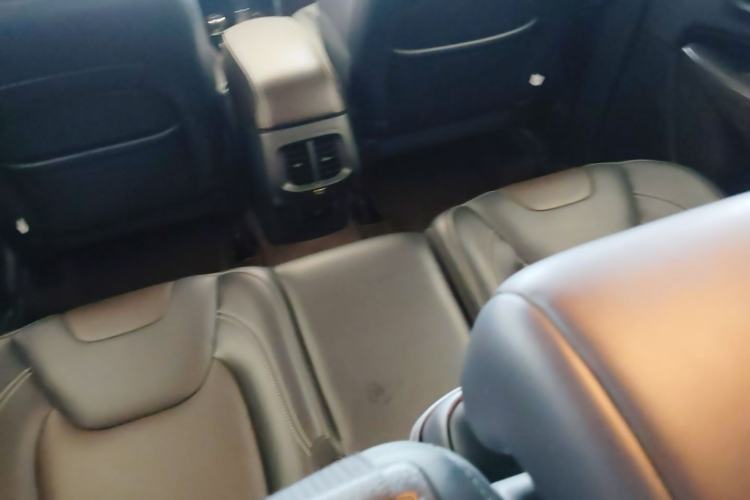 Used Jeep Cherokee 2016 2.4L Superior Edition Left Rear Seat