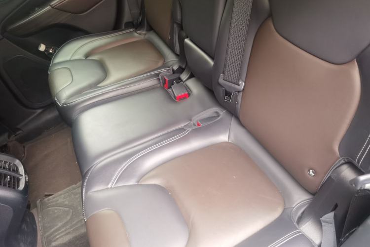 Used Jeep Cherokee 2016 2.4L Professional Smart Version Left Rear Seat