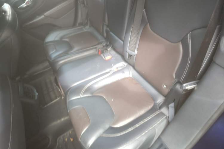 Used Jeep Cherokee 2016 2.4L Leading Smart Version Left Rear Seat
