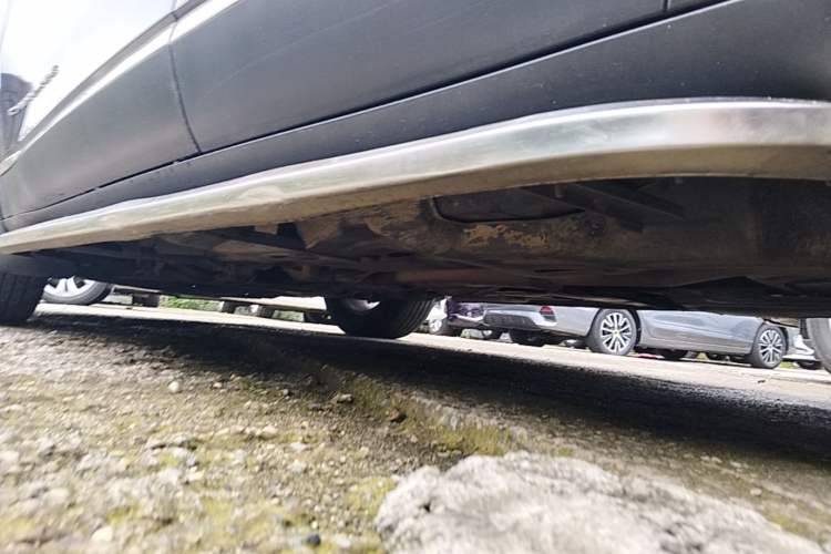 Used Jeep Cherokee 2016 2.0L Leading Edition Left Side Sill