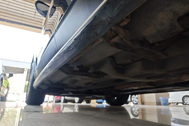 Used Jeep Cherokee 2016 2.0L Superior Edition Left Side Sill