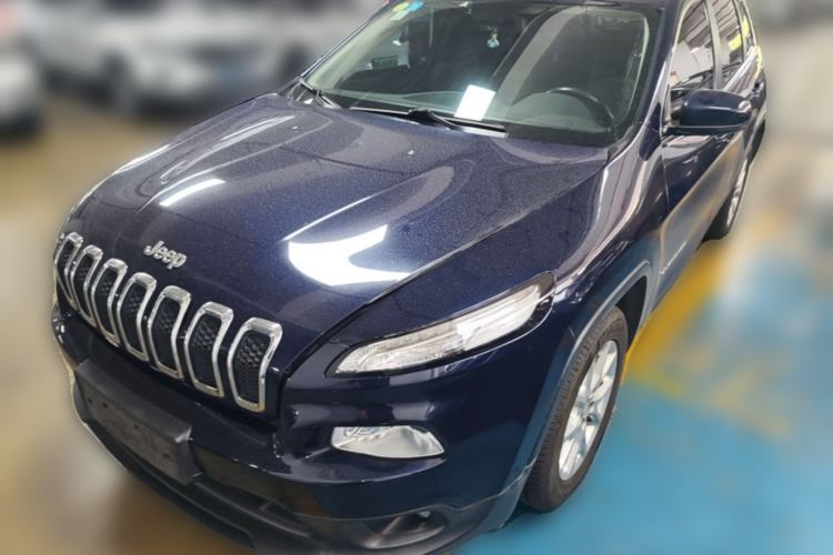 Used Jeep Cherokee 2016 2.0L Superior Edition Guazi used car, China used car export, Used car for sale, Used  cars, Cheapest cars for sale