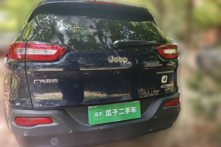 Used Jeep Cherokee 2016 2.0L Superior Edition Rear