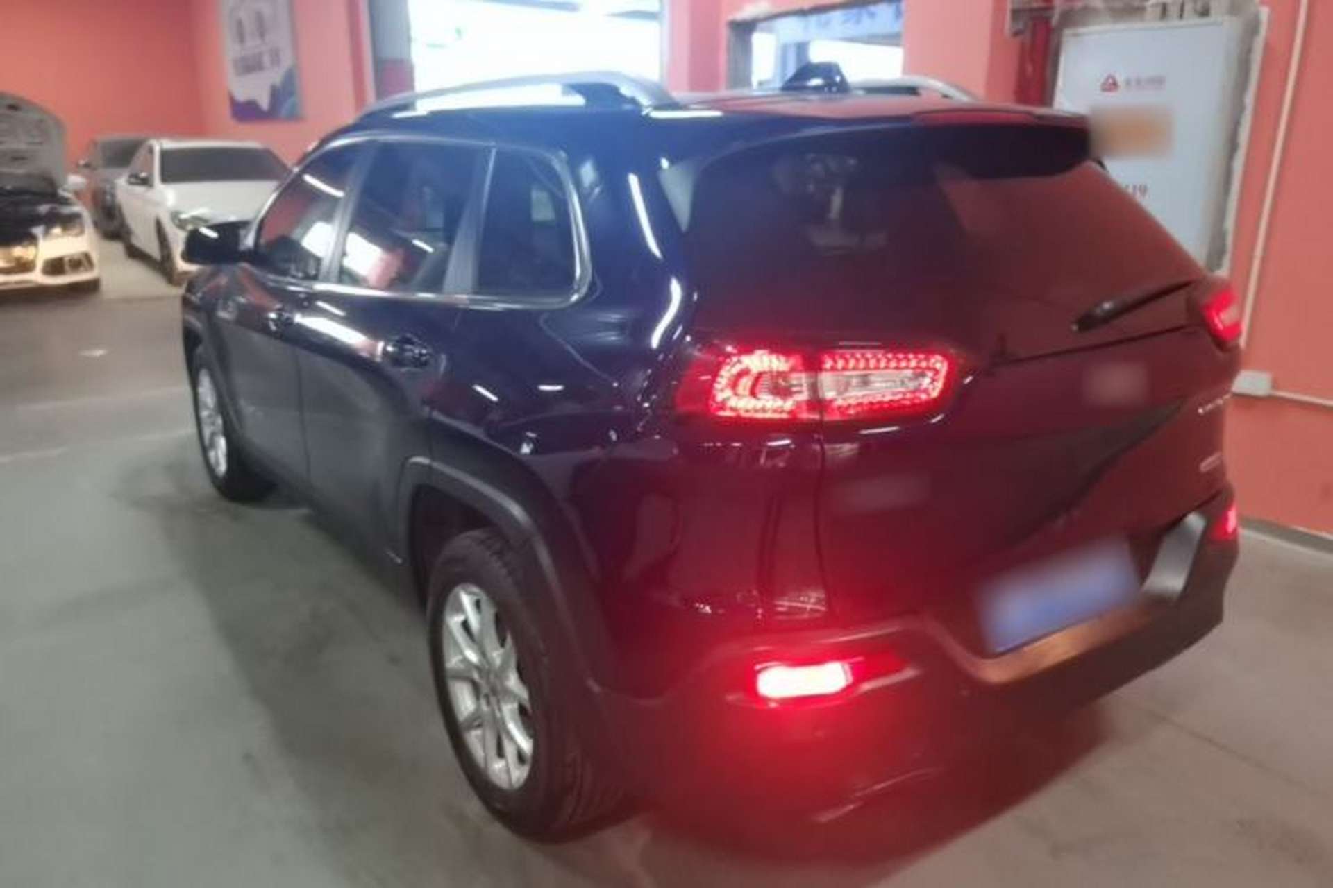 Used Jeep Cherokee 2016 2.4L Leading Edition Rear Left 45 Deg