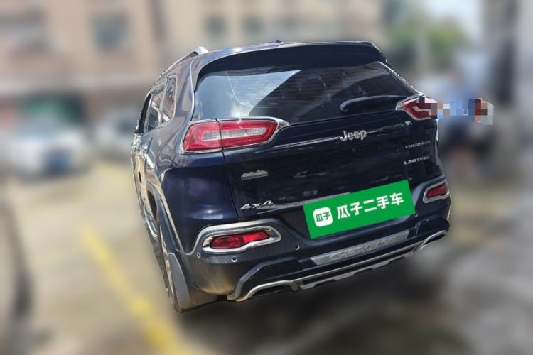 Used Jeep Cherokee 2016 2.4L Superior Edition Rear Left 45 Deg