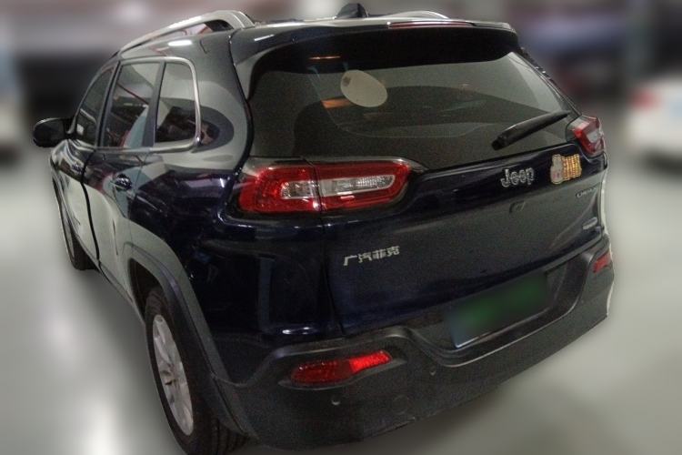 Used Jeep Cherokee 2016 2.0L Superior Edition Rear Left 45 Deg