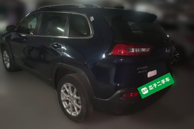 Used Jeep Cherokee 2016 2.0L Superior Edition Rear Left 45 Deg