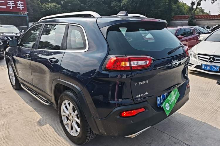 Used Jeep Cherokee 2016 2.4L Professional Edition Rear Left 45 Deg