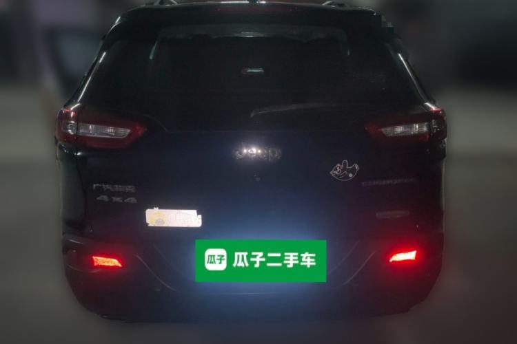 Used Jeep Cherokee 2016 2.0L Superior Edition Rear