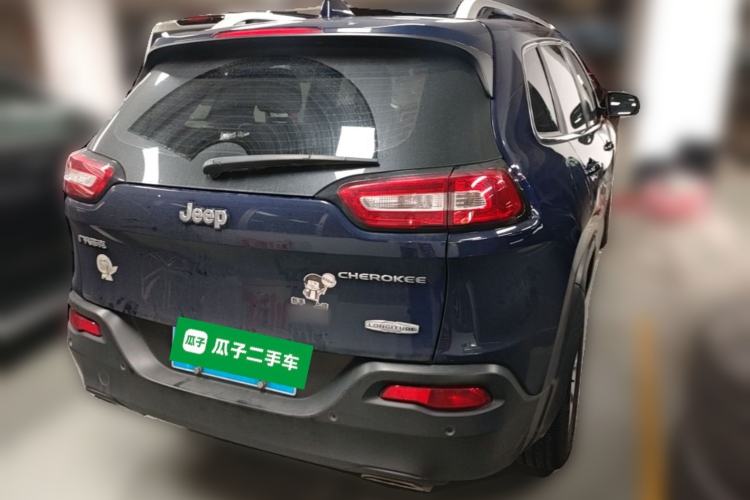Used Jeep Cherokee 2016 2.4L Leading Edition Rear Right 45 Deg