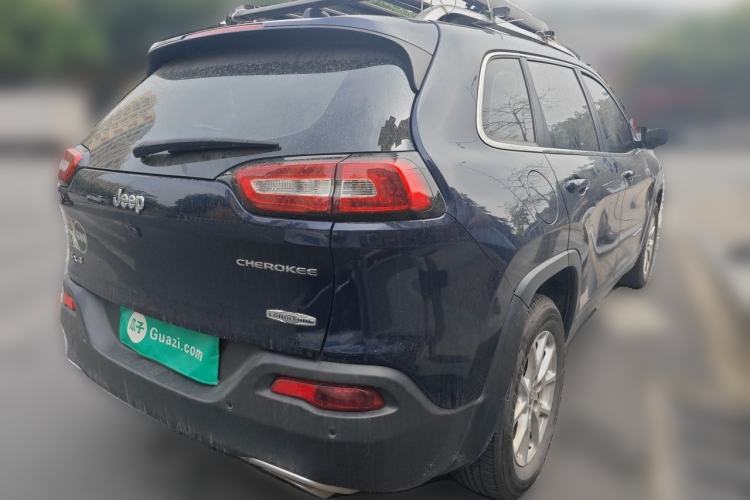 Used Jeep Cherokee 2016 2.4L Professional Smart Version Rear Right 45 Deg