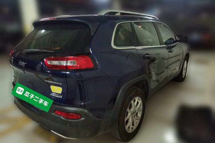 Used Jeep Cherokee 2016 2.4L Professional Smart Version Rear Right 45 Deg