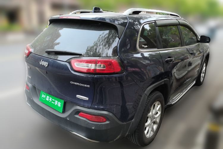 Used Jeep Cherokee 2016 2.4L Professional Edition Rear Right 45 Deg