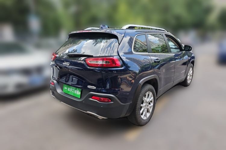 Used Jeep Cherokee 2016 2.4L Professional Smart Version Rear Right 45 Deg