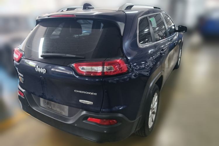 Used Jeep Cherokee 2016 2.0L Superior Edition Rear Right 45 Deg
