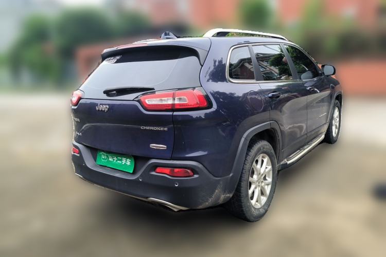 Used Jeep Cherokee 2016 2.4L Professional Edition Rear Right 45 Deg