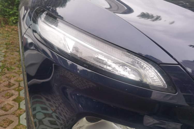 Used Jeep Cherokee 2016 2.4L Professional Smart Version Right Front Headlight