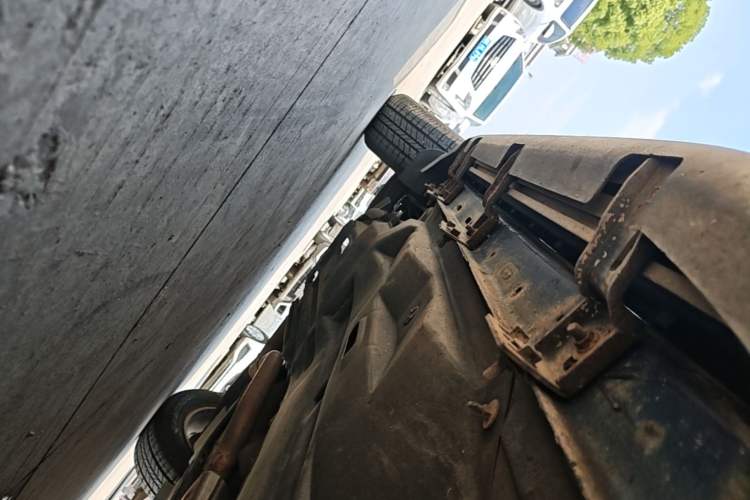 Used Jeep Cherokee 2016 2.4L Professional Edition Right Side Sill