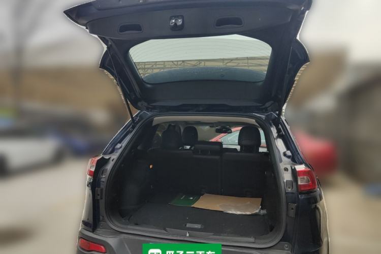Used Jeep Cherokee 2016 2.4L Leading Edition Trunk