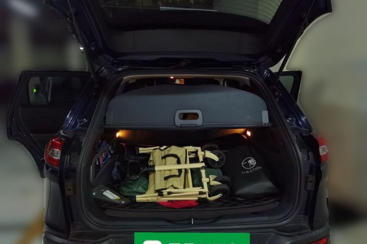 Used Jeep Cherokee 2016 2.4L Professional Smart Version Trunk