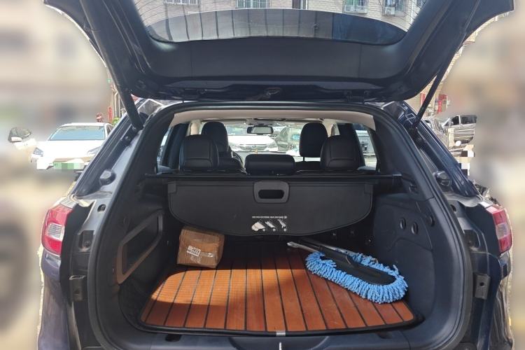Used Jeep Cherokee 2016 2.4L Superior Edition Trunk