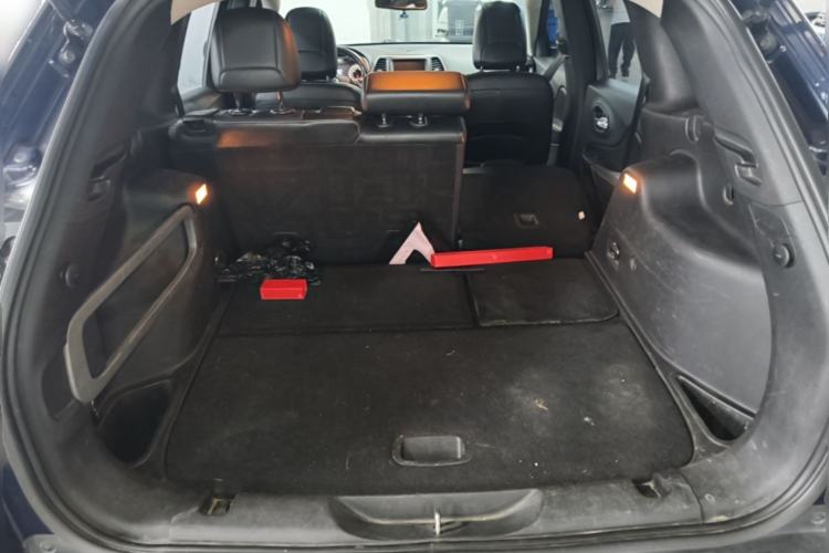 Used Jeep Cherokee 2016 2.0L Superior Edition Trunk