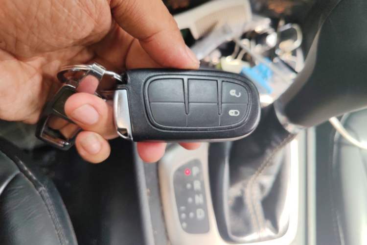 Used Jeep Cherokee 2016 2.4L Leading Smart Version Vehicle Key