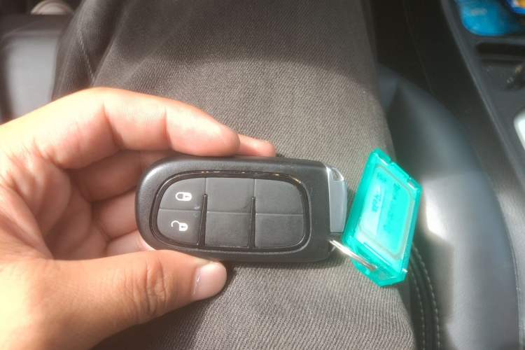 Used Jeep Cherokee 2016 2.4L Leading Smart Version Vehicle Key