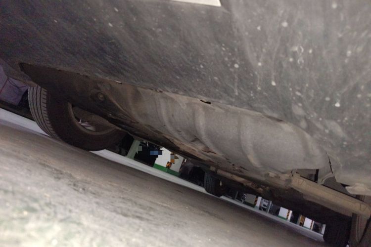 Used Jeep Cherokee 2016 2.4L Professional Smart Version Chassis Front Left