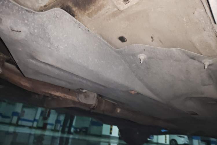 Used Jeep Cherokee 2016 2.4L Leading Edition Chassis Front Left