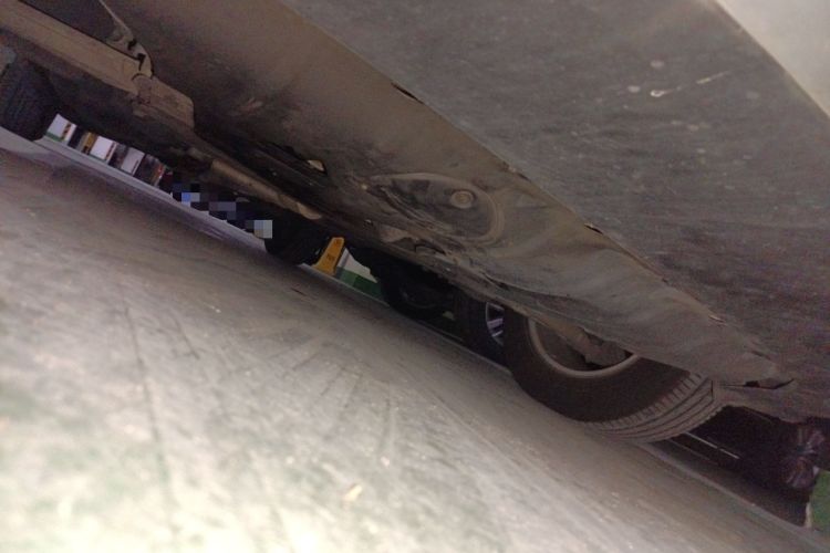 Used Jeep Cherokee 2016 2.4L Professional Smart Version Chassis Front Right