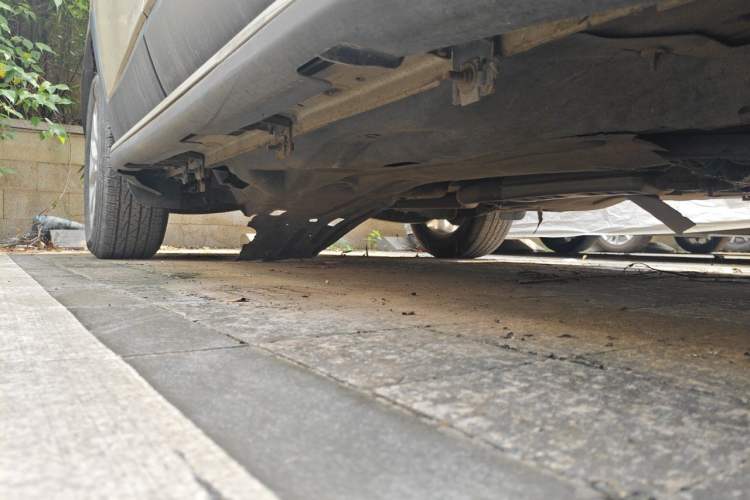 Used Jeep Cherokee 2016 2.0L Leading Edition Chassis Front Right