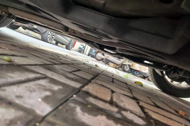 Used Jeep Cherokee 2016 2.4L Leading Edition Chassis Rear Left