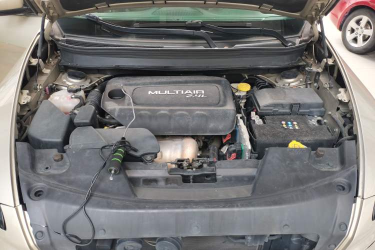 Used Jeep Cherokee 2016 2.4L Leading Edition Engine Bay