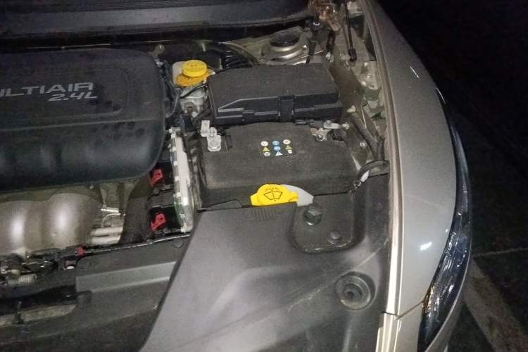 Used Jeep Cherokee 2016 2.4L Professional Smart Version Engine Bay Left