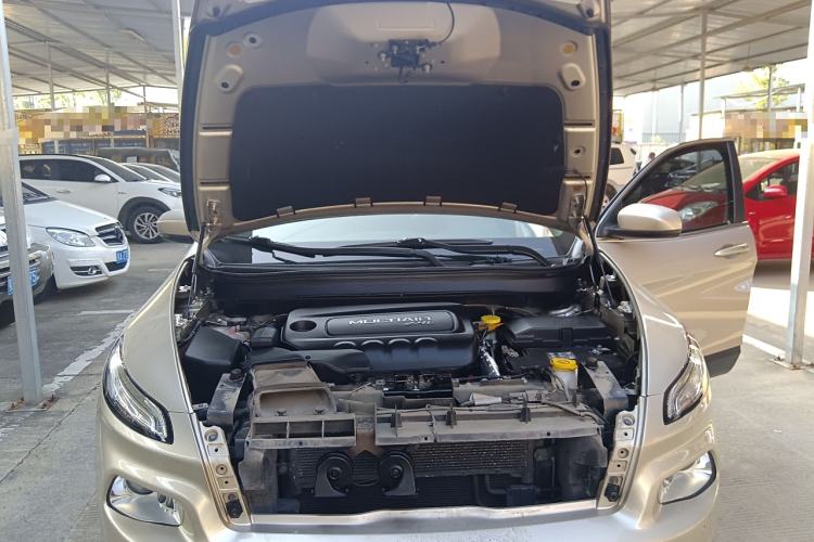 Used Jeep Cherokee 2016 2.4L Professional Smart Version Engine Bay