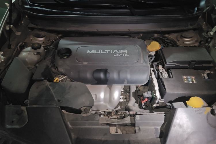Used Jeep Cherokee 2016 2.4L Leading Edition Engine Bay