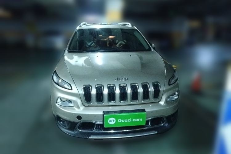 Used Jeep Cherokee 2016 2.4L Professional Smart Version Front