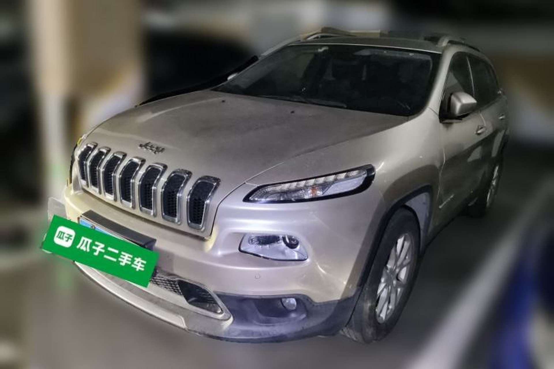 Used Jeep Cherokee 2016 2.4L Professional Edition Front Left 45 Deg