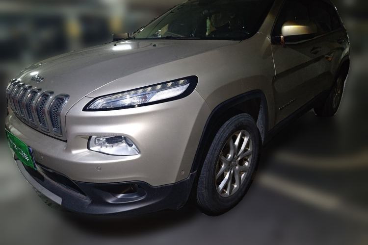 Used Jeep Cherokee 2016 2.4L Professional Smart Version Guazi used car, China used car export, Used car for sale, Used  cars, Cheapest cars for sale