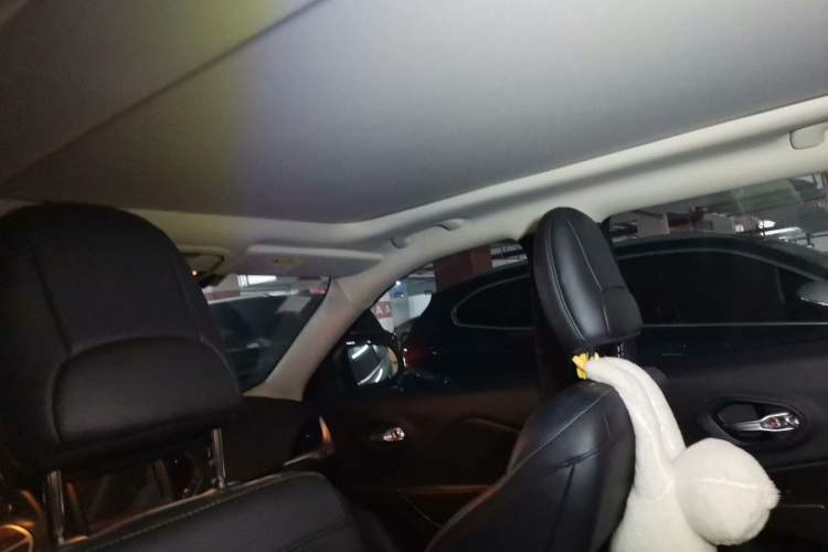 Used Jeep Cherokee 2016 2.0L Superior Edition Headliner