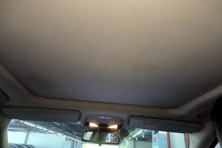 Used Jeep Cherokee 2016 2.4L Leading Edition Headliner