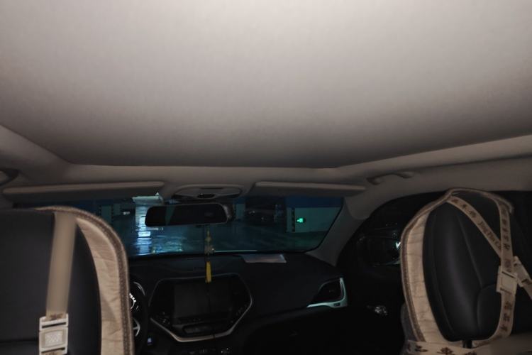 Used Jeep Cherokee 2016 2.4L Leading Edition Headliner